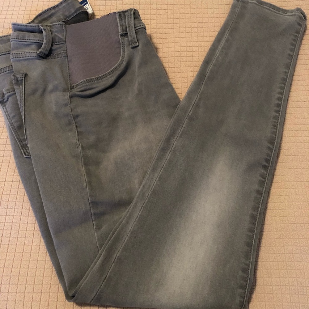 Old Navy Rockstar side panel maternity jeans, 6